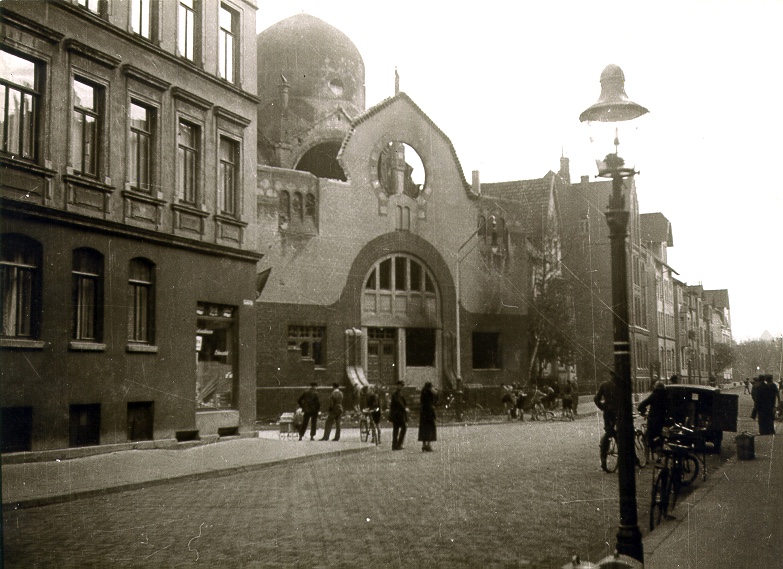 Die zerstörte Synagoge in Peine, November 1938